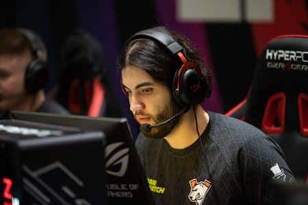 Jame Signs Virtus.pro Contract Extension